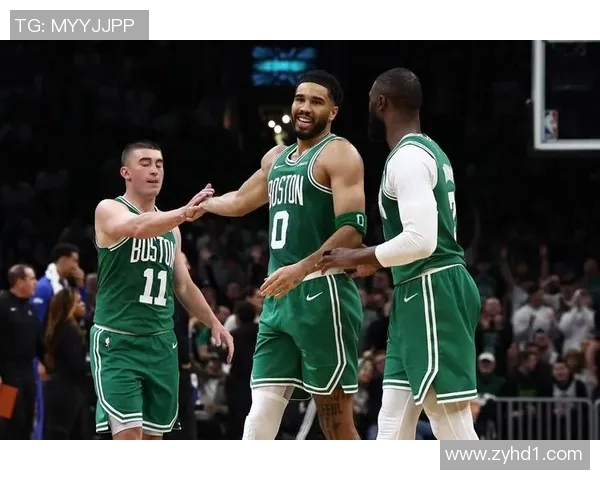 布朗:看到塔图姆回归很激动,我们想带领球队季后赛走得更远 布朗:看到塔图姆回归很激动,我们想带领球队季后赛走得更远